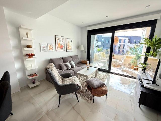 Apartamento en venta en Torrevieja, Los Balcones Los Altos. APARTAMENTO MODERNO Y ELEGANTE Balcón orientado al sur Orihuela Costa Los Altos. Apartamentos.