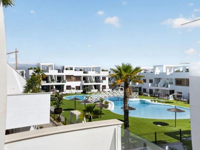 Apartamento en venta en Torrevieja, Los Balcones Los Altos. Apartamentos.