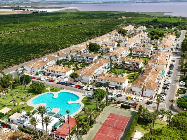 Apartamento en venta en Torrevieja, Los Balcones Los Altos. Apartamentos.