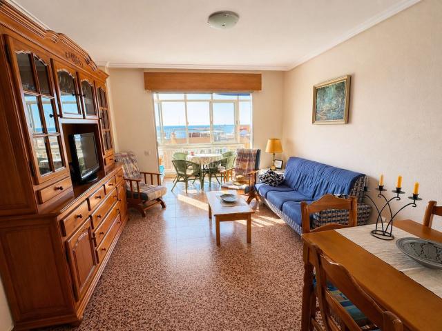 Apartamento en venta en Torrevieja, Los Europeos. Apartamento en la Mata con vistas lejanas al mar. Apartamentos.