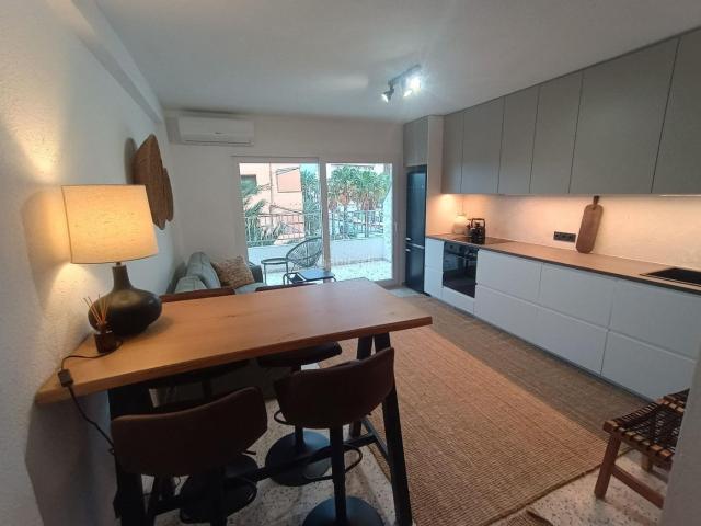 Apartamento en venta en Torrevieja, Los Europeos. Apartamento reformado cerca de la playa La Mata Torrevieja. Apartamentos.