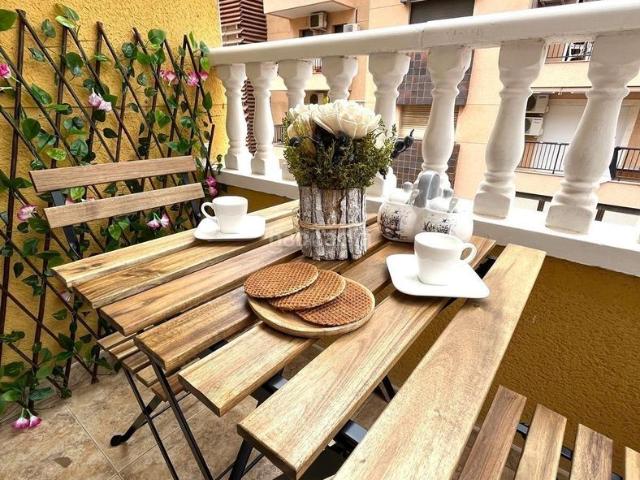 Apartamento en venta en Torrevieja, Los Europeos. GRAN APARTAMENTO EN TORREVIEJA 2 HAB, 1 BAÑO. Apartamentos.