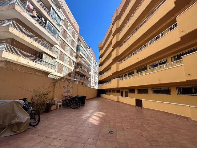 Apartamento en venta en Torrevieja, Puerto Deportivo. Apartamentos.