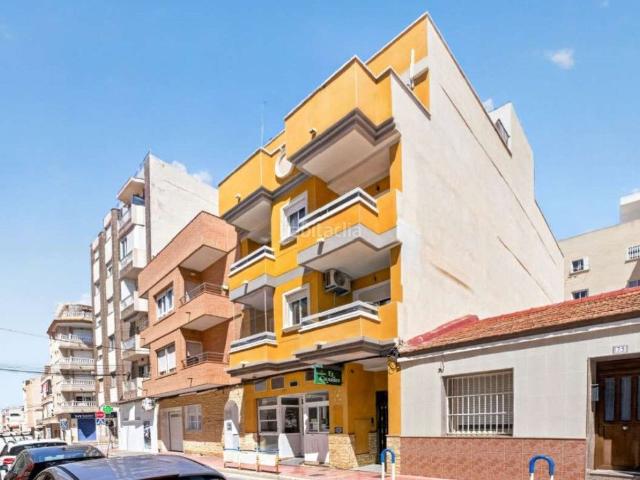 Apartamento en venta en Torrevieja, Puerto Deportivo. Exclusivo Ático Totalmente Reformado en el Centro de Torrevieja. Apartamentos.
