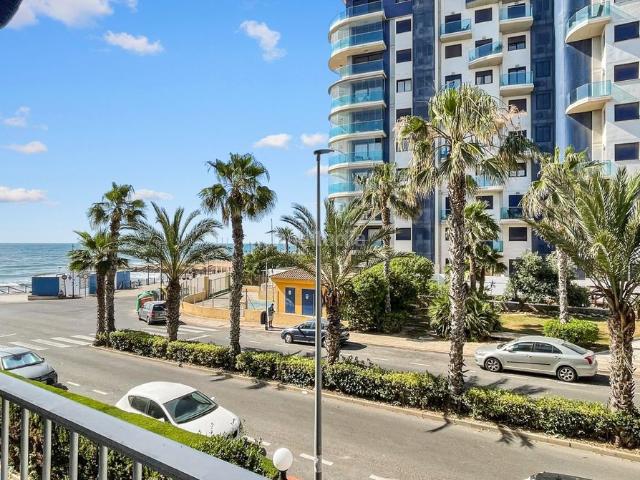 Apartamento en venta en Torrevieja, Punta Prima. Apartamentos.