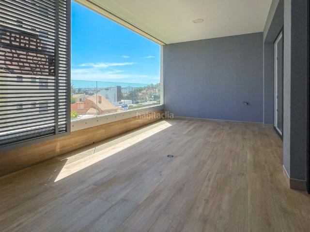 Apartamento en venta en Torrevieja, Punta Prima. Bienvenido a este excepcional apartamento en primera liacutenea de playa ubicado en el exclusivo Residencial Posidonia, una de las. Apartamentos.