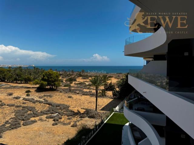 Apartamento en venta en Torrevieja, Punta Prima. Excelente apartamento con vistas al mar en Punta Prima. Apartamentos.
