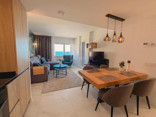 Apartamento en venta en Torrevieja, Punta Prima. En la primera línea!. Apartamentos.