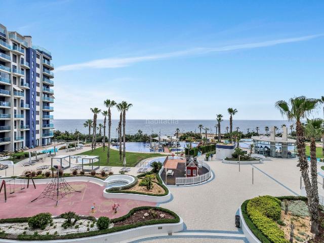 Apartamento en venta en Torrevieja, Punta Prima. Fantástico apartamento justo al lado del mar!. Apartamentos.