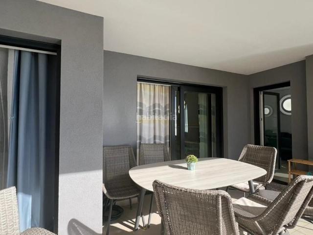 Apartamento en venta en Torrevieja, Punta Prima. Primera línea!. Apartamentos.