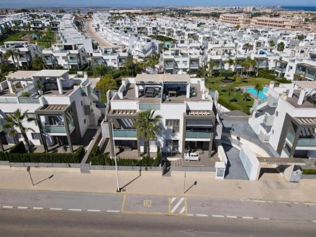 Apartamento en venta en Torrevieja, Punta Prima