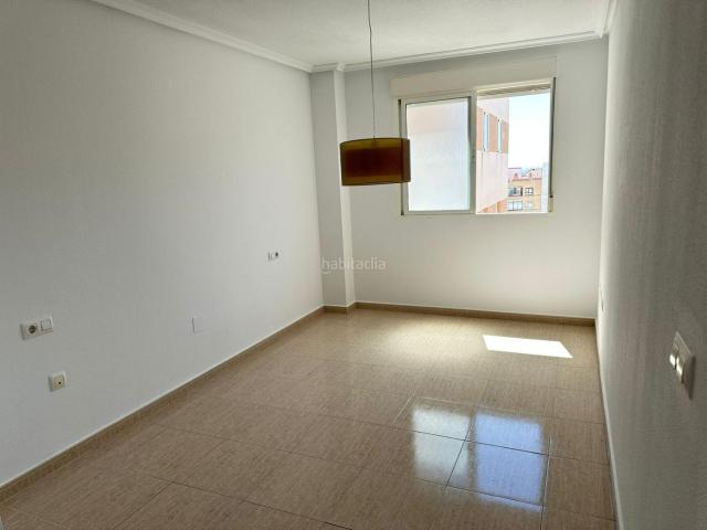 Apartamento en venta en Torrevieja, Parque Acuático Sector 25. GRAN APARTAMENTO EN TORREVIEJA 2 HAB, 1 BAÑO, 1 ASEO. Apartamentos.