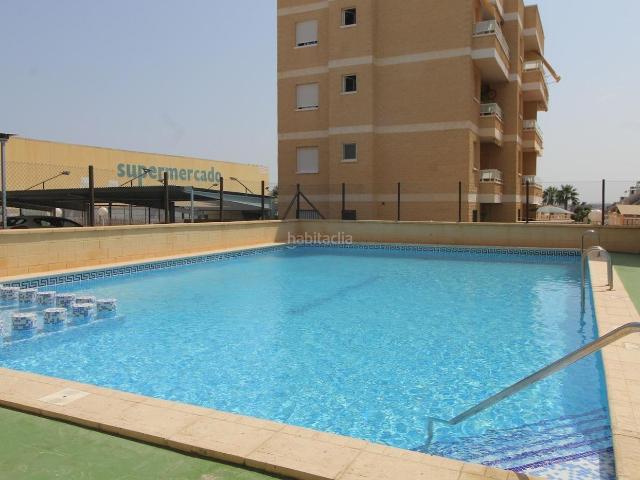 Apartamento en venta en Torrevieja, Parque Acuático Sector 25. Encantador Apartamento en Aguas Nuevas con Piscina y Vistas al Atardecer. Apartamentos.