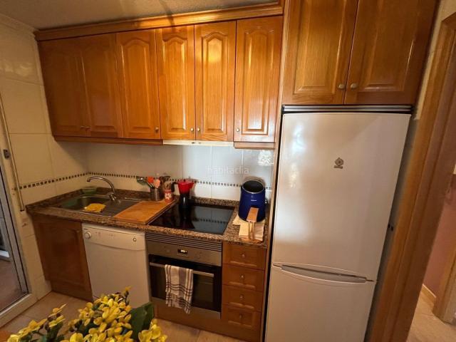 Apartamento en venta en Torrevieja, Parque de las Naciones. Precioso apartamento de 2 dormitorios en perfecto estado, terraza acristalada y garaje. Apartamentos.