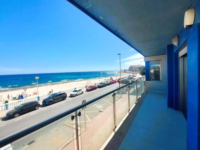 Apartamento en venta en Torrevieja, Playa de los locos