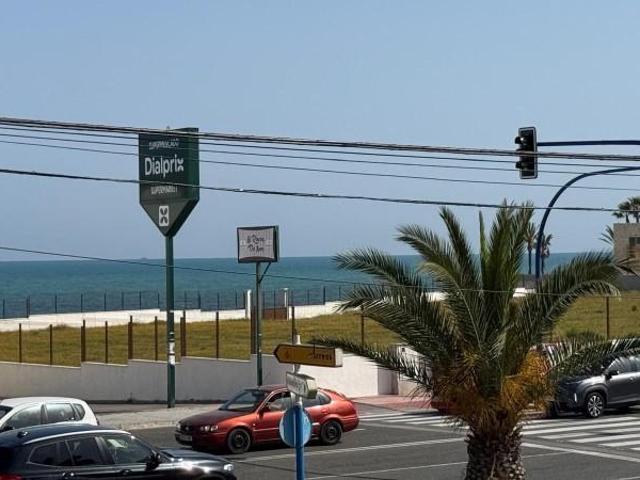 Apartamento en venta en Torrevieja, Playa de los Naufragos