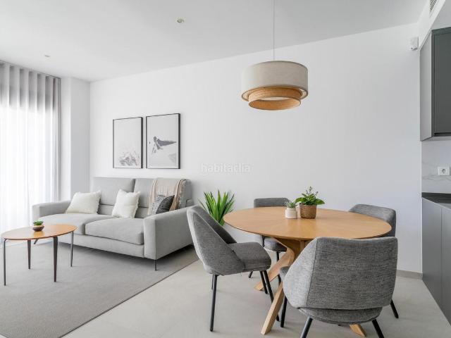 Apartamento en venta en Torrevieja, Torreblanca. Moderno Apartamento en La Mata, Torrevieja con Vistas al Mar. Apartamentos.