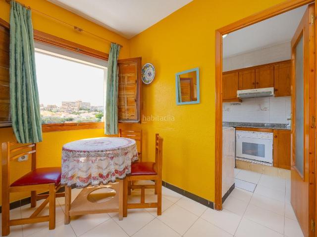 Apartamento en venta en Torrevieja, Torreblanca. Apartamento de un dormitorio en residencial con piscina comunitaria en Torreblanca. Apartamentos.
