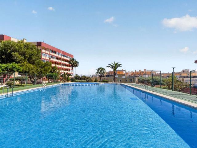 Apartamento en venta en Torrevieja, Torreblanca. Apartamentos.