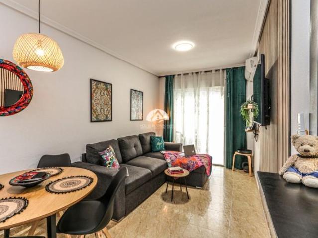Apartamento en venta en Torrevieja, Torrevieja