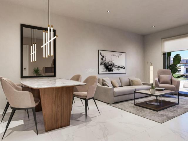 Apartamento en venta en Torrevieja, Zona Carrefour Urbanizaciones. Apartamento con magníficas zonas comunes en Torrevieja. Apartamentos.