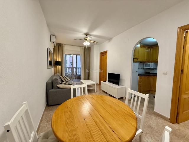 Apartamento en venta en Torrevieja, Zona Carrefour Urbanizaciones. APARTAMENTO EN VENTA EN TORREVIEJAiexclBienvenido a tu nuevo hogar en Torrevieja! Este encantador apartamento en alquiler estaacut.