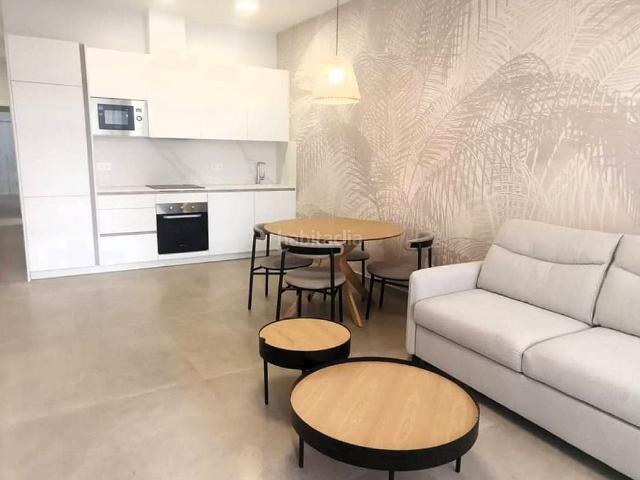 Apartamento en venta en Torrevieja, Zona Carrefour Urbanizaciones. Hermoso apartamento cerca del mar. Apartamentos.