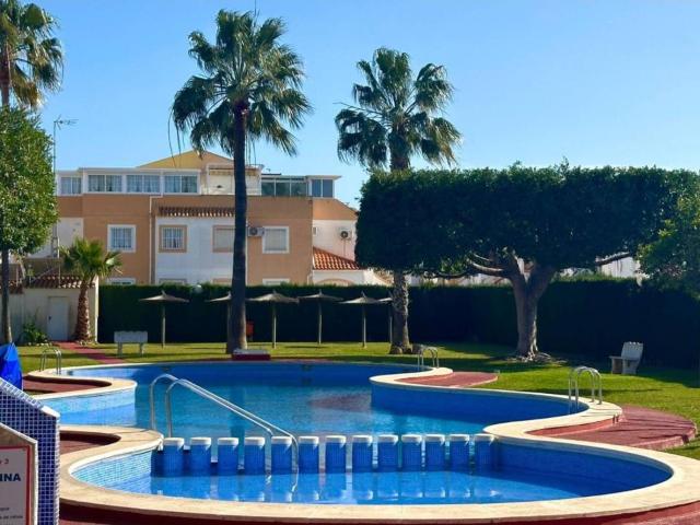 Apartamento en venta en Torrevieja, zona La Siesta El Salado Torreta El Chaparral