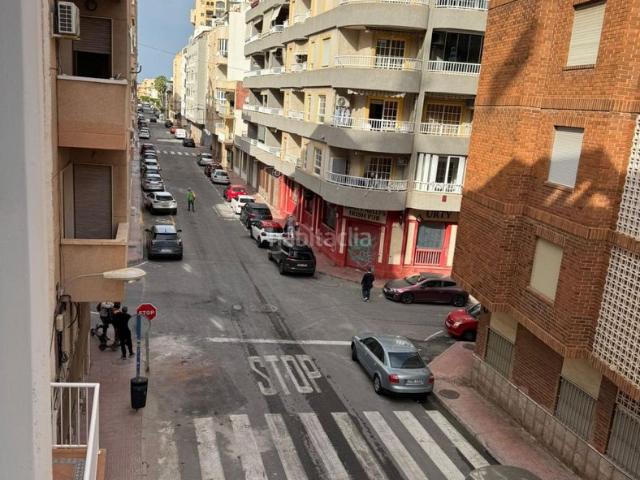 Apartamento en venta en Torrevieja, Zona Playa de los Locos. APARTAMENTO REFORMADO EN LOS LOCOS 3 HAB, 2 BAÑOS, SOLEADO, POSIBILIDAD GARAJE. Apartamentos.