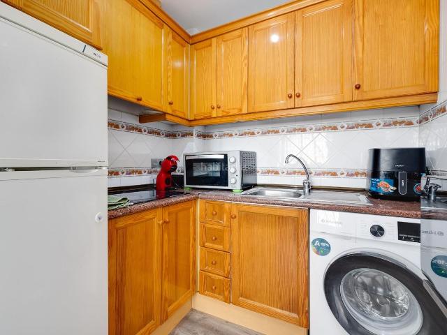 Apartamento en venta en Torrevieja, Zona Playa de los Locos. 3 dormitorios a solo 300 metros de la playa de Los Locos, en Torrevieja. Apartamentos.