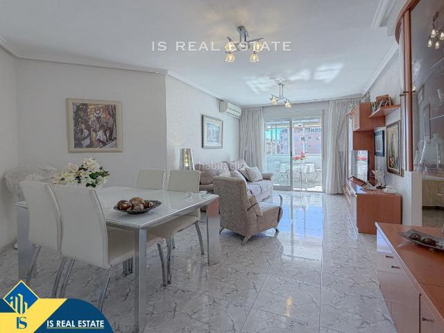 Apartamento en venta en Torrevieja, Zona Playa del Cura. Apartamento con terraza en venta en la provincia de Alicante, Torrevieja, Playa del Cura. 2 habitaciones 69 m² 400 metros del. Apartamentos.