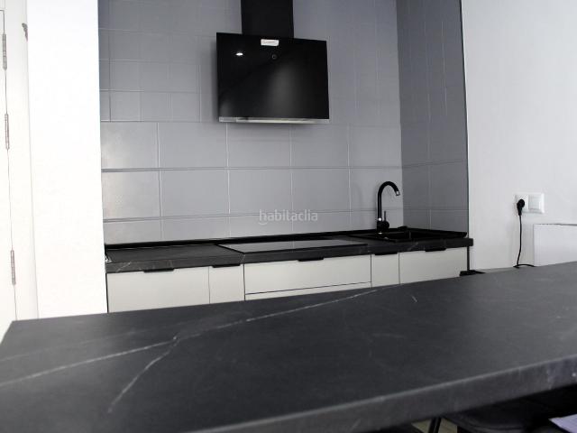 Apartamento en venta en Torrevieja, Zona Playa del Cura. Apartamento a pie de playa en zona de los locos. Apartamentos.