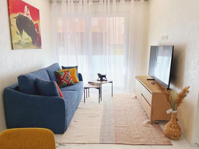Apartamento en venta en Torrevieja, Zona Playa del Cura. Moderno 2Bedroom Apartment Playa del Cuidado Steps from the Beach. Apartamentos.