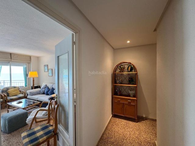 Apartamento en venta en Torrevieja, Zona Playa del Cura. PRIMERA LINEA! APARTAMENTO CON FRONTALES VISTAS AL MAR! CON 101 M2 UTILES! DOS TERRAZAS DE 10 M2. 3 DORM. 2 BAÑOS. Apartamentos.