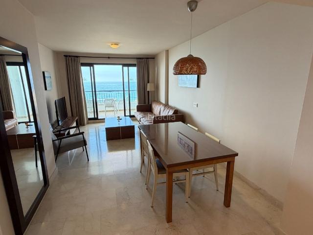 Apartamento en venta en Torrox, El Peñoncillo. Exclusivo apartamento en Calaceite con vistas panorámicas al mar Mediterráneo. Apartamentos.