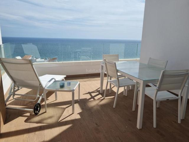 Apartamento en venta en Torrox, El Peñoncillo. Moderno apartamento de 2 dormitorios y espectaculares vista al mar. Apartamentos.