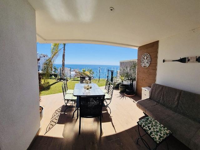 Apartamento en venta en Torrox, Torrox Pueblo. APARTAMENTO CON VISTAS AL MAR. Apartamentos.