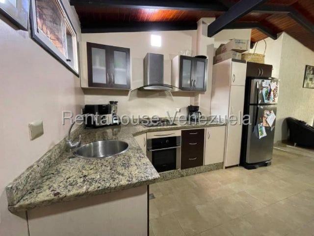 Apartamento en Venta en Turmero Santiago Mariño Aragua 68 m2. 3 hab