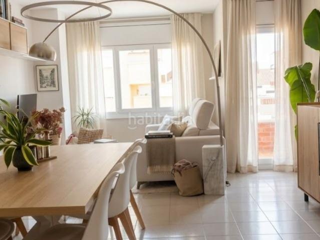 Apartamento en venta en Vandellòs i l´Hospitalet de l´Infant Costa Dorada. ENCANTADOR PISO REFORMADO CON VISTAS LATERALES AL MAR. Apartamentos Vandellòs i l´Hospitalet de.