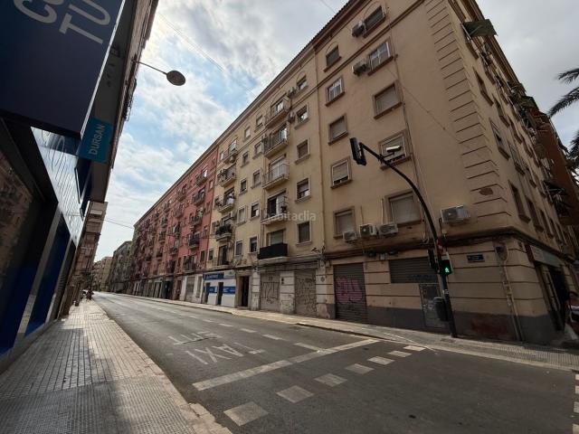 Apartamento en venta en Valencia, Camí Fondo. Piso en venta en la Calle Isla Canarias en Valencia. Apartamentos.