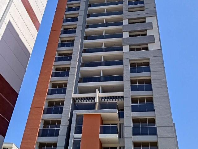 Apartamento en Venta en Valencia Carabobo 93 m2. 3 hab