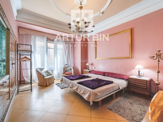 Apartamento en venta en Valencia, El Mercat. Apartamentos.