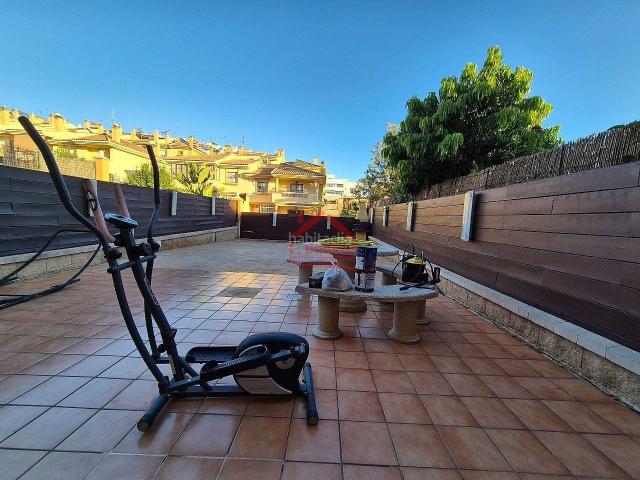 Apartamento en venta en Vélez Málaga, Capuchinos Los Olivos. Magnífico bajo en Vélez Málaga. Apartamentos Vélez.