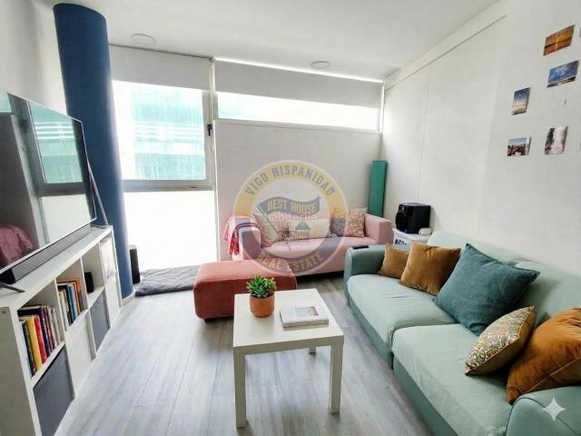 Apartamento en venta en Vigo, Teis. APARTAMENTO LUMINOSO A 15 MINUTOS DEL CENTRO EXCELENTE UBICACIÓN EN SANJURJO BADÍA. Apartamentos.