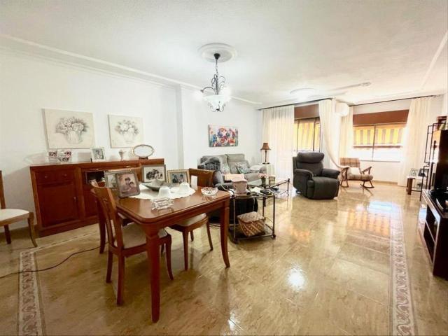 Apartamento en venta en Vila Joiosa la, Centro Urbano. GRAN PISO EN LA VILA JOIOSA DE 4 HABITACIONES REFORMADO GRAN OPORTUNIDAD!. Apartamentos Vila Joiosa.