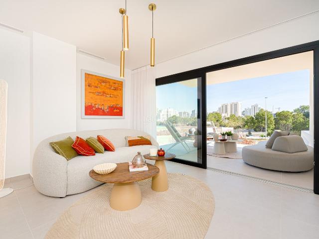 Apartamento en venta en Vila Joiosa la, Las Azaleas Alkadir. Les presentamos esta magnifica obra nueva en benidorm la cual tiene fecha de finalizacion este mismo año. Son viviendas de 71m2 co.