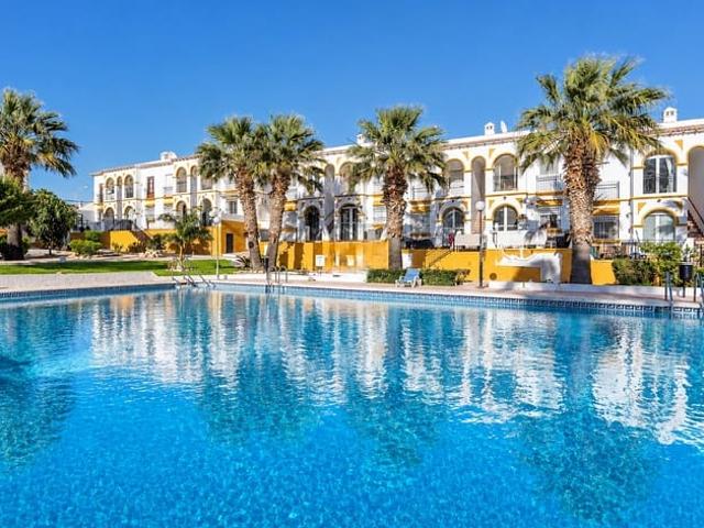 Apartamento en venta en Villamartin, Alicante Costa Blanca