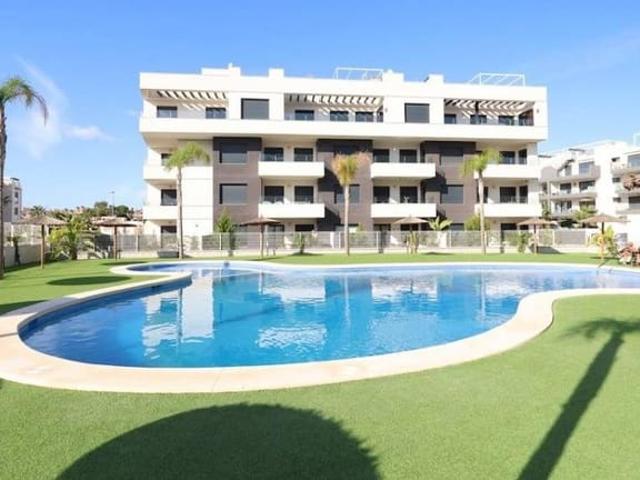 Apartamento en venta en Villamartin, Alicante Costa Blanca