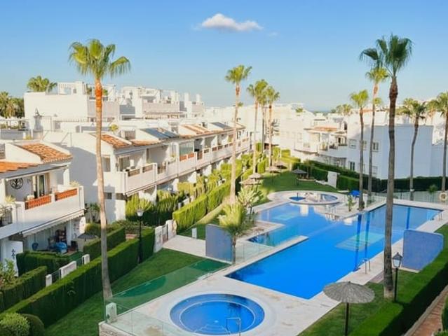 Apartamento en venta en Villamartin, Alicante Costa Blanca
