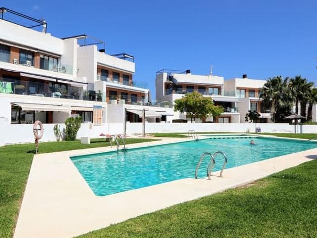 Apartamento en venta en Villamartin, Alicante Costa Blanca